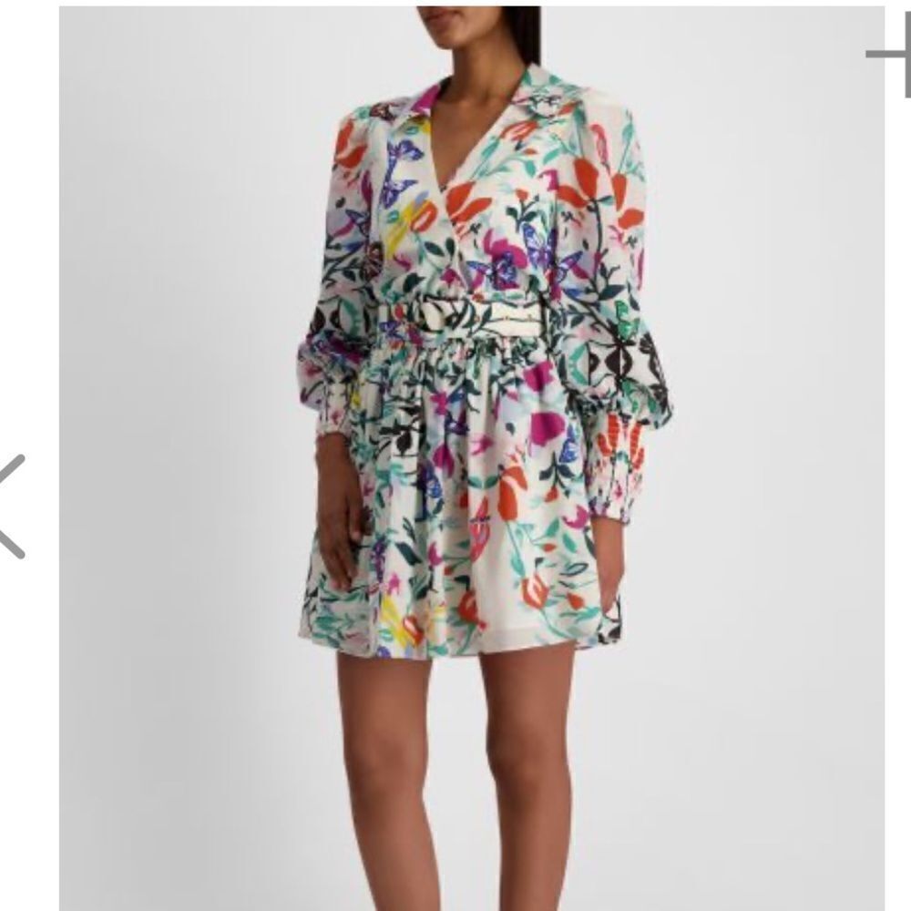 Elliatt Seabreeze floral mini belted dress small s